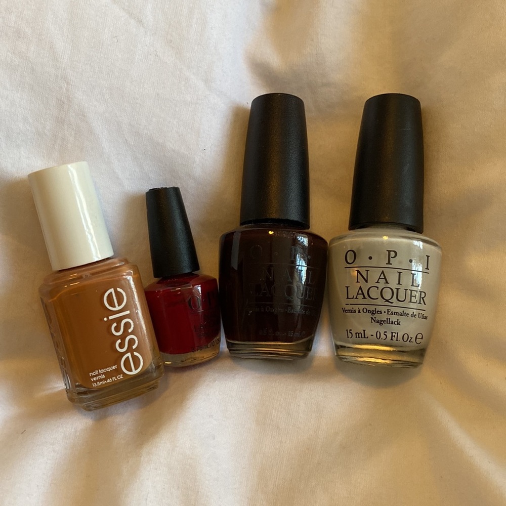 💅 Entire Set: Essie & O.P.I Polish (4 total)